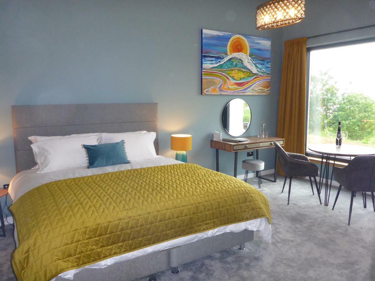 Stones Luxury B&B With Hot Tub And Self-Contained Rooms Uig  Zewnętrze zdjęcie